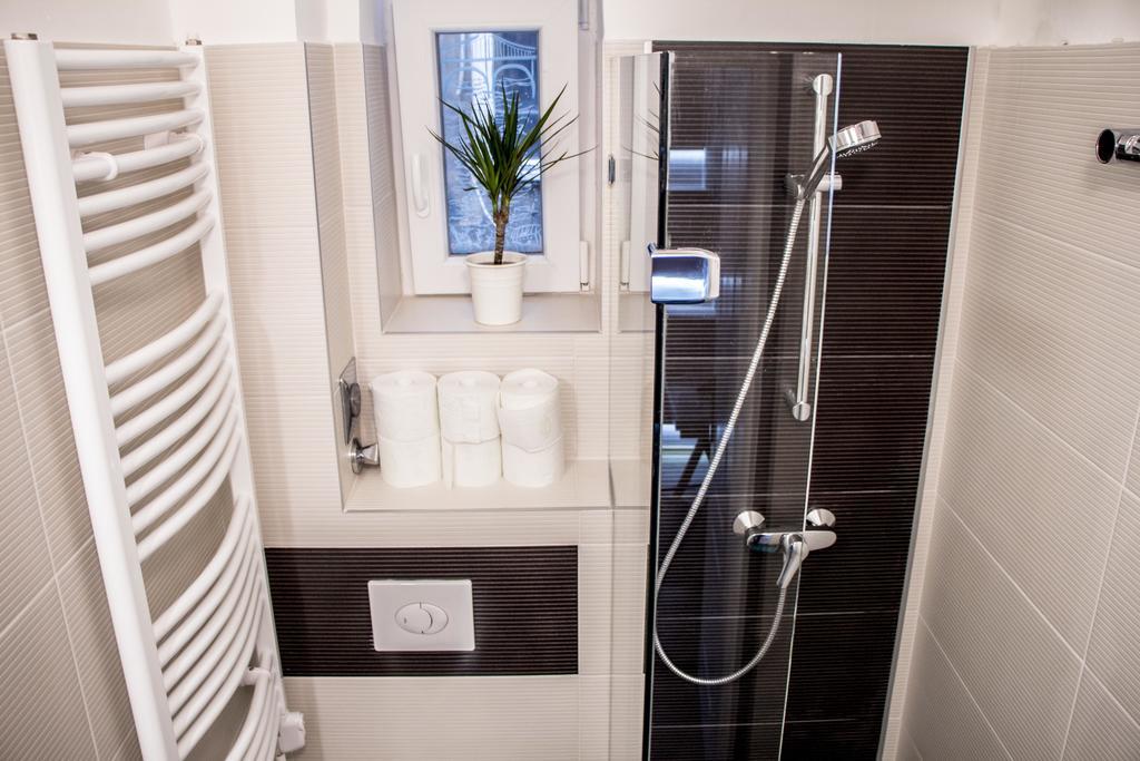 Romeo'S Apartment Budapest Phòng bức ảnh